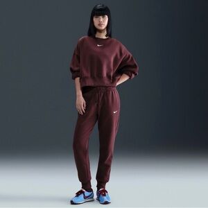 Nike Women's burgundy crush XS Joggers